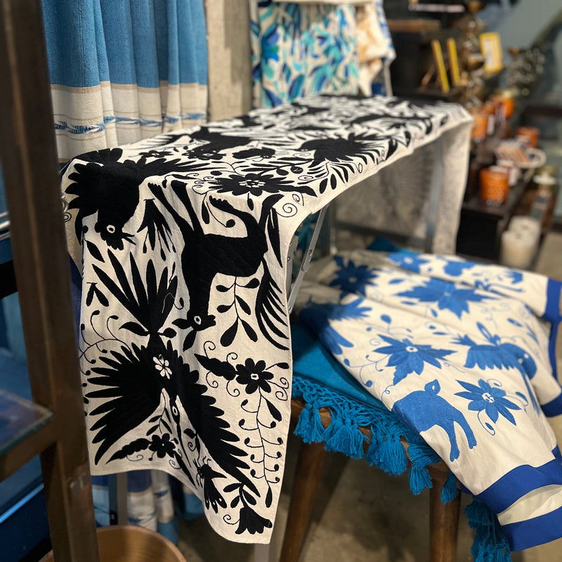 DAI Solid Color Otomi Table Runner - Rancho Diaz